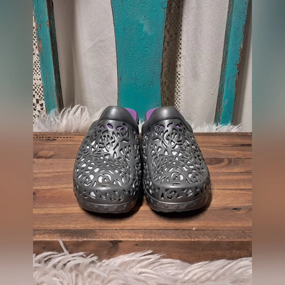 Dansko Gray Cutout Clogs - Picture 10 of 11
